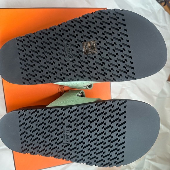 Hermes Authentic brand new Chypre Epsom Women’s Sandals 37 Vert Jade (6C) - Picture 6 of 13